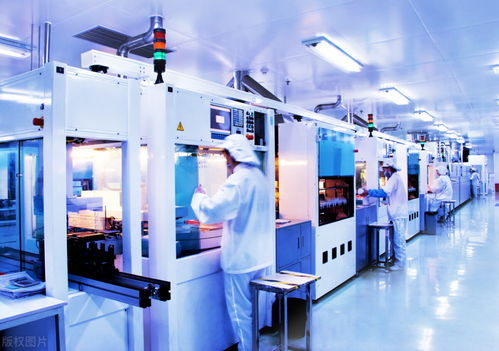 中企加速自主造芯步伐 16座晶圓廠在建，5個月產(chǎn)出1400億顆芯片，設(shè)備采購額達(dá)385億美元